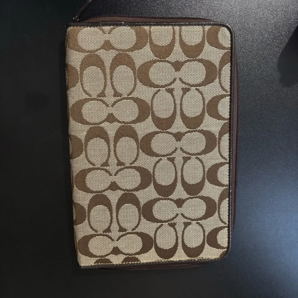 Coach Tan and Brown Monogram Zip iPad eReader Zippered Case Wallet - Picture 4 of 10